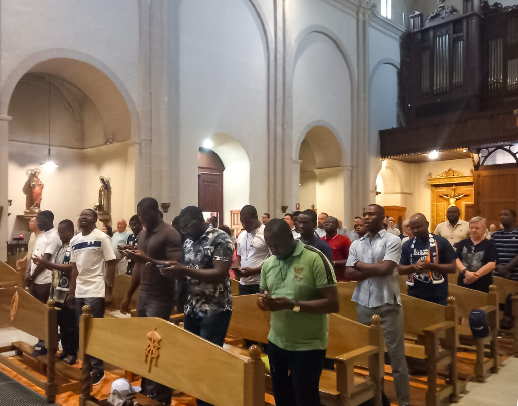 Celebració Dominical a ritme Africà